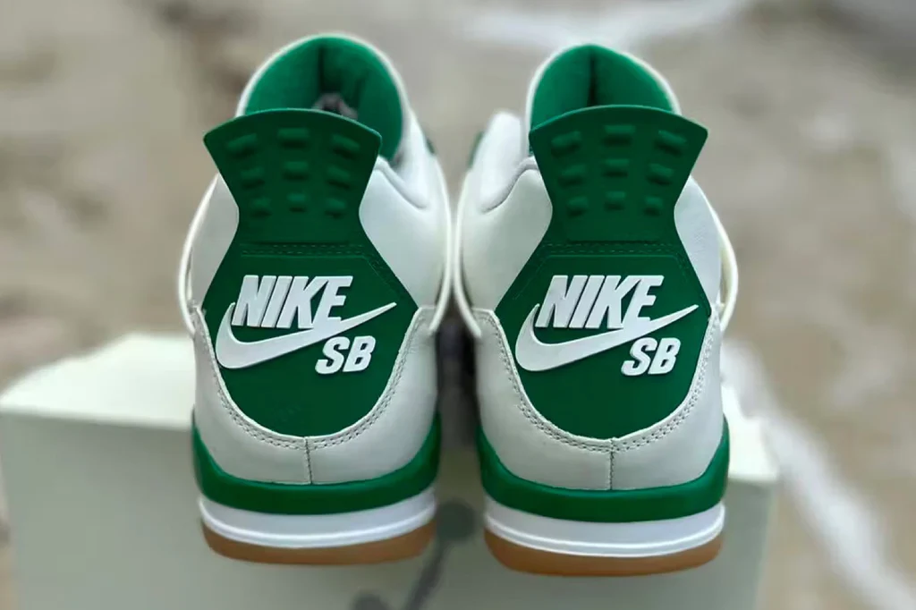 Jordan 4 Retro SB Pine Green