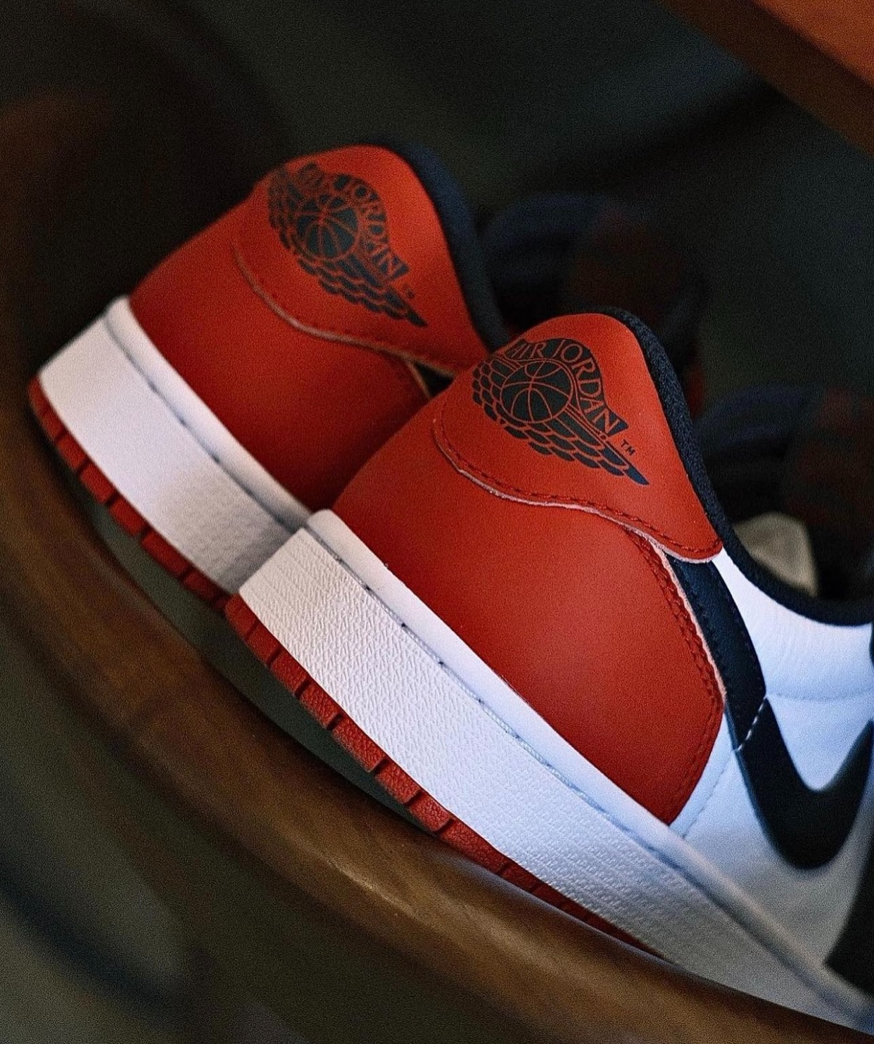 Jordan 1 Retro Low OG Black Toe
