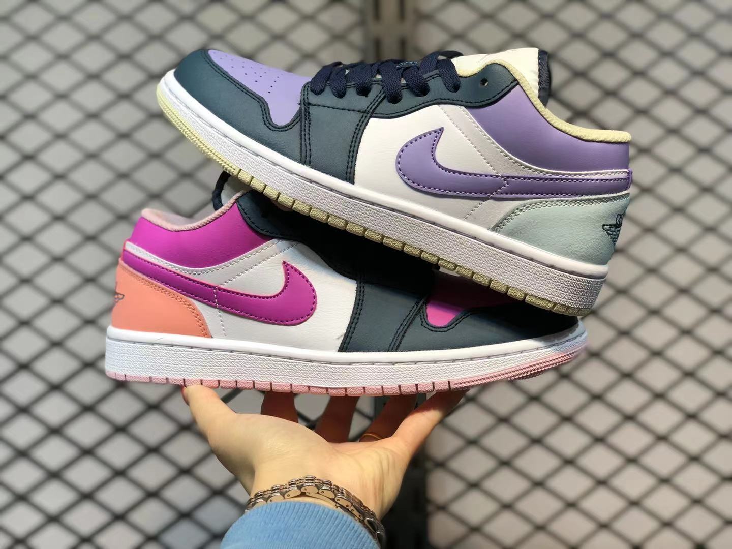 Jordan 1 Low Purple Magenta (W)