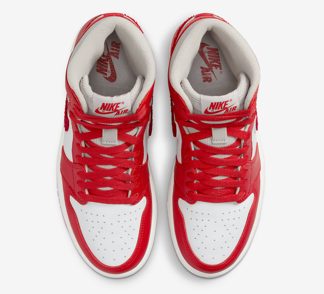 Jordan 1 High OG Newstalgia Chenille (W)